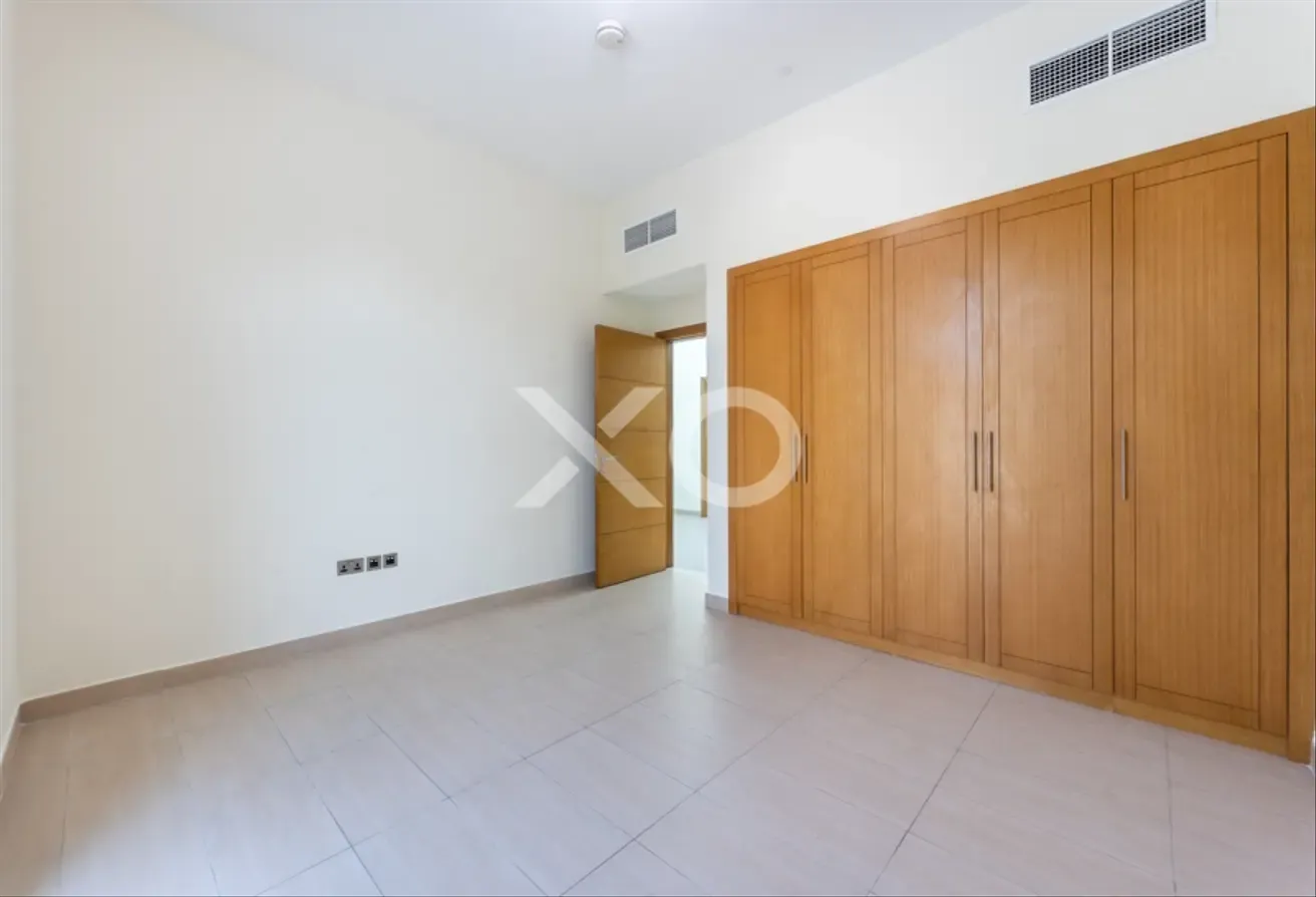 Huge Plot | Single Row | Private Pool
