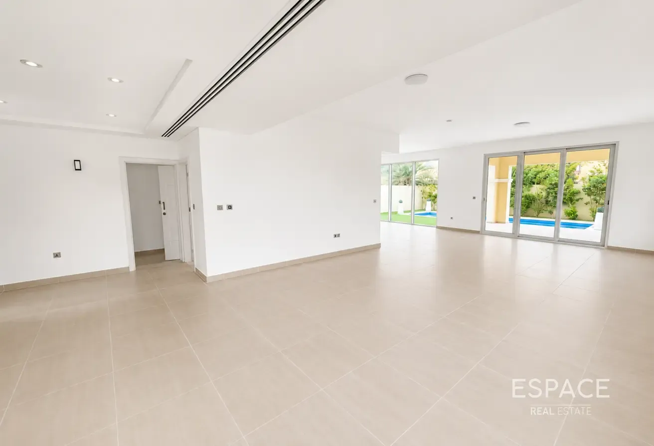 Nova | Private Pool | Corner unit