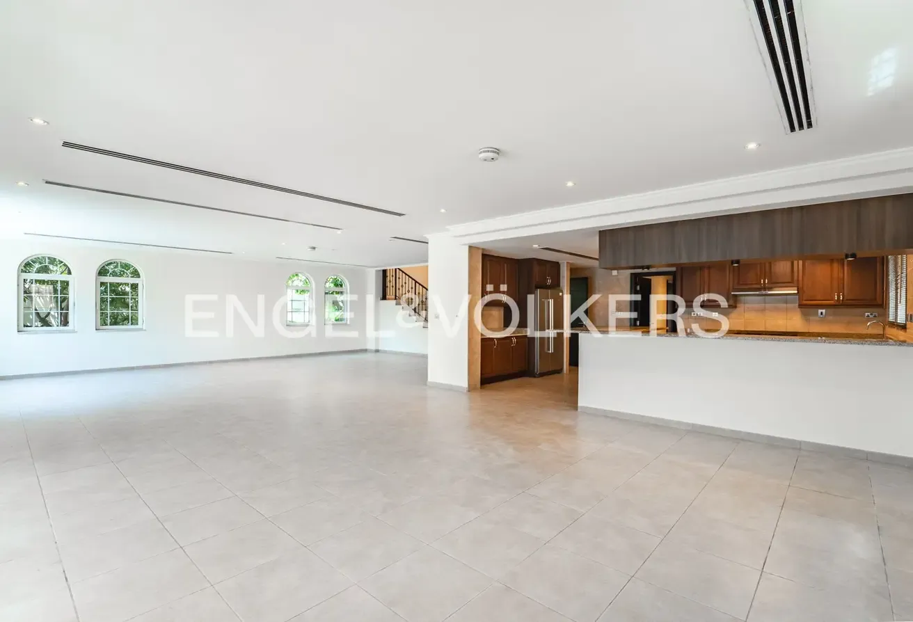 Extended | Internal | Vacant | Away From Cables