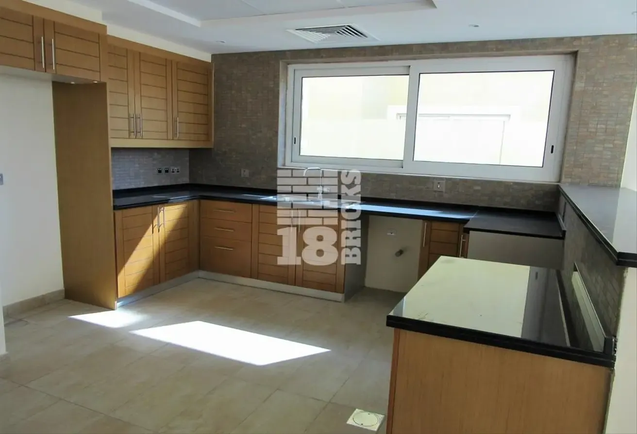4 Bedrooms + Maid With Roof Terrace | Legacy Nova