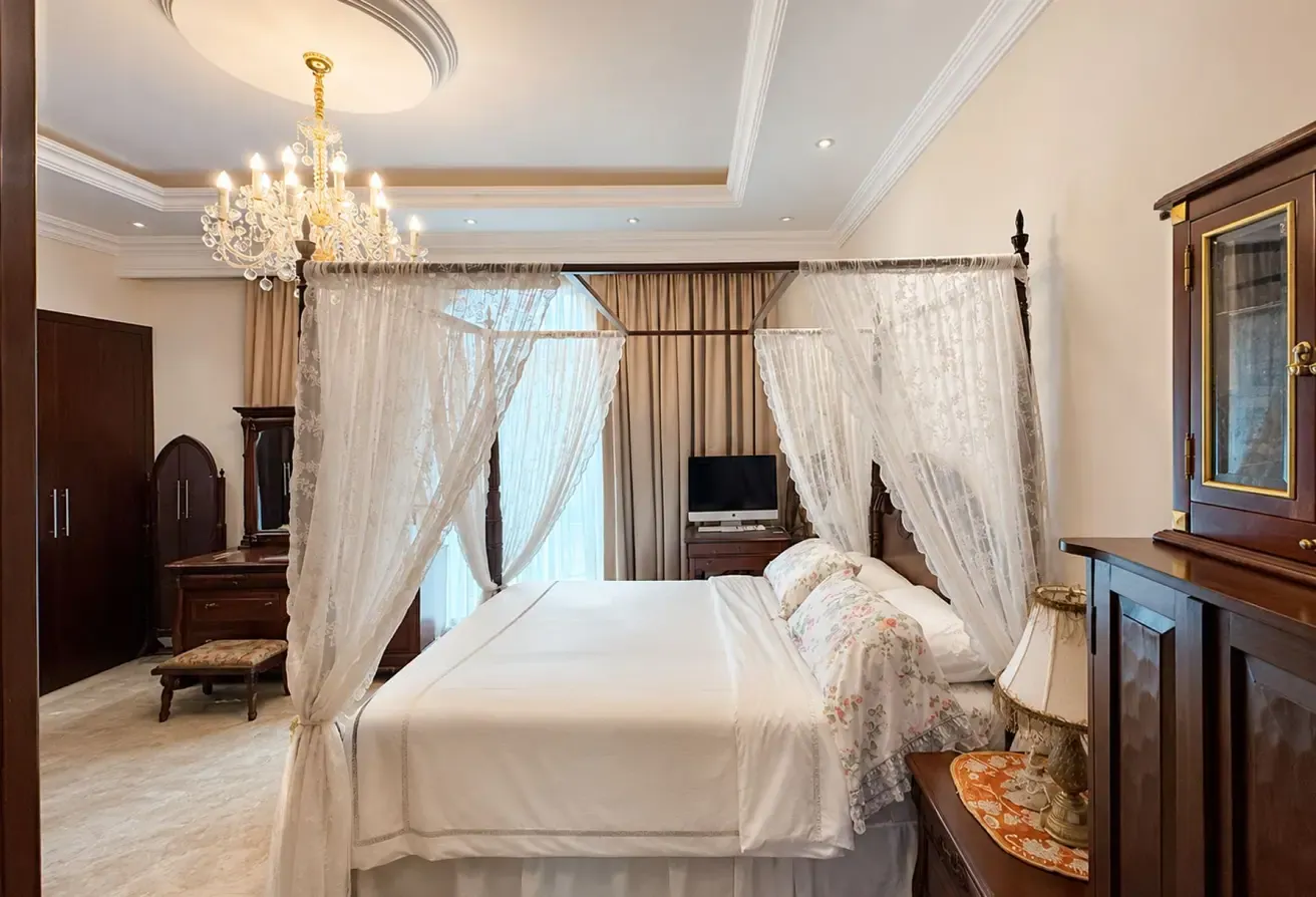 Exclusive | Semi Furnished | Legacy Nova