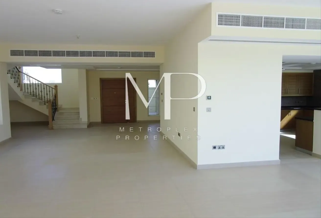 Legacy Nova 4BR Villa | Huge Plot | Vacant