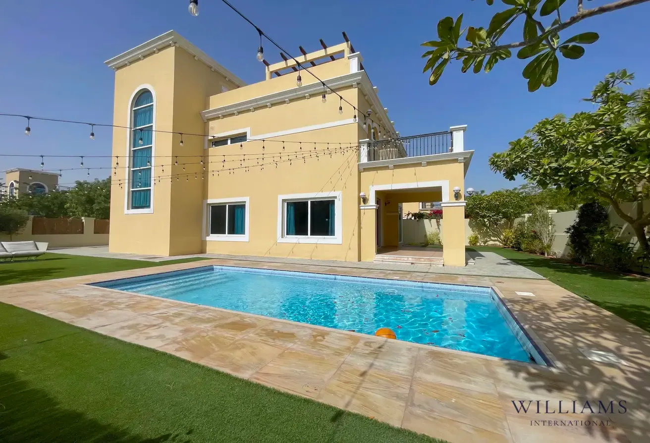 4 BED | BIG PLOT | POOL | VACANT