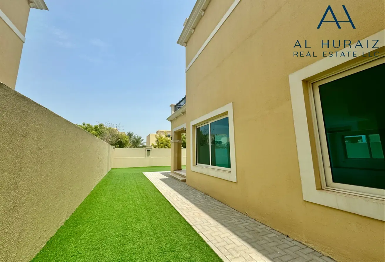Quiet Location | Single Row Villa | Vacant