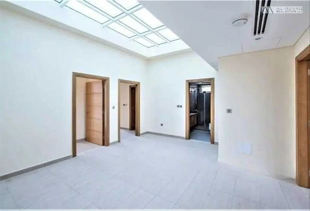 Single Row Villa | vacant | Landscaped