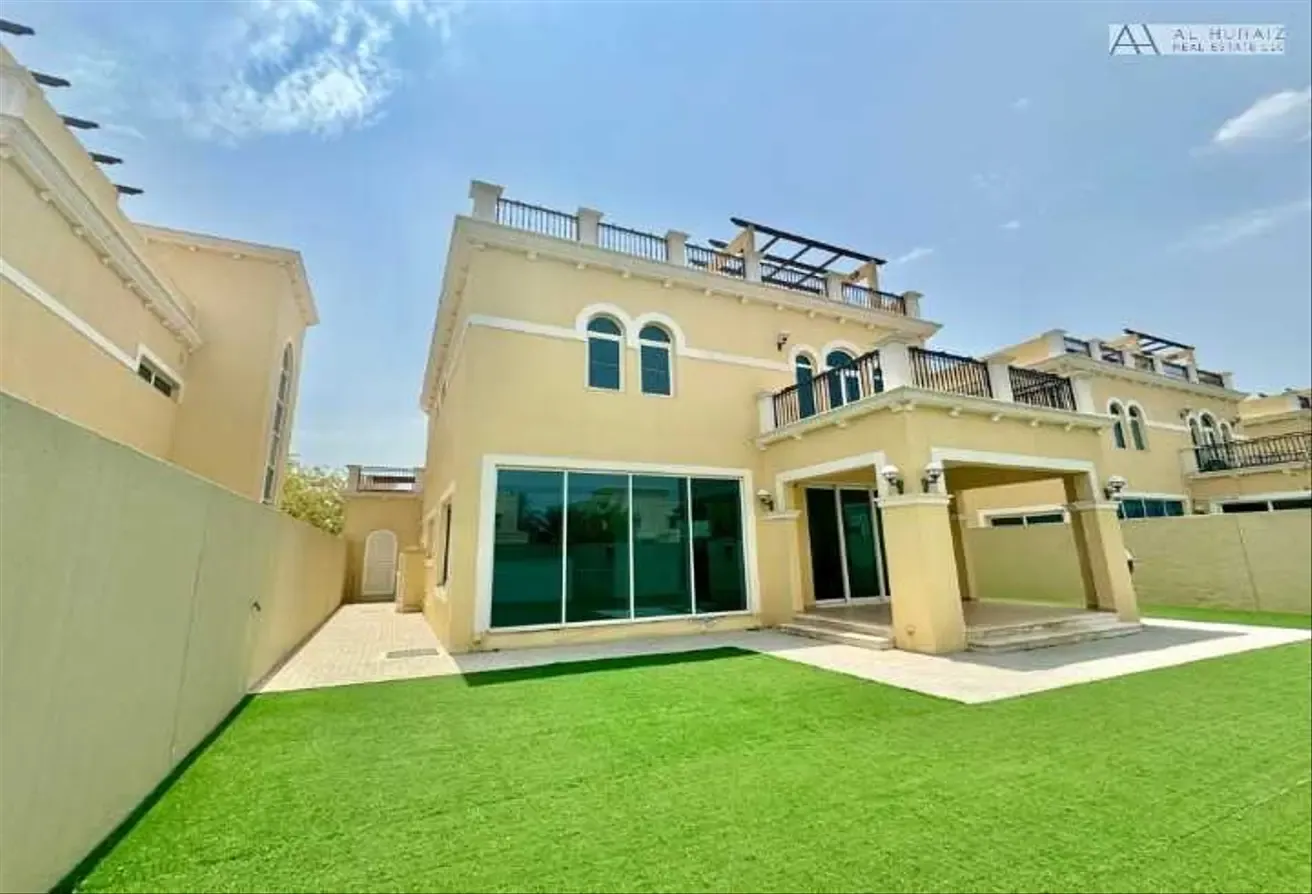 Single Row Villa | vacant | Landscaped