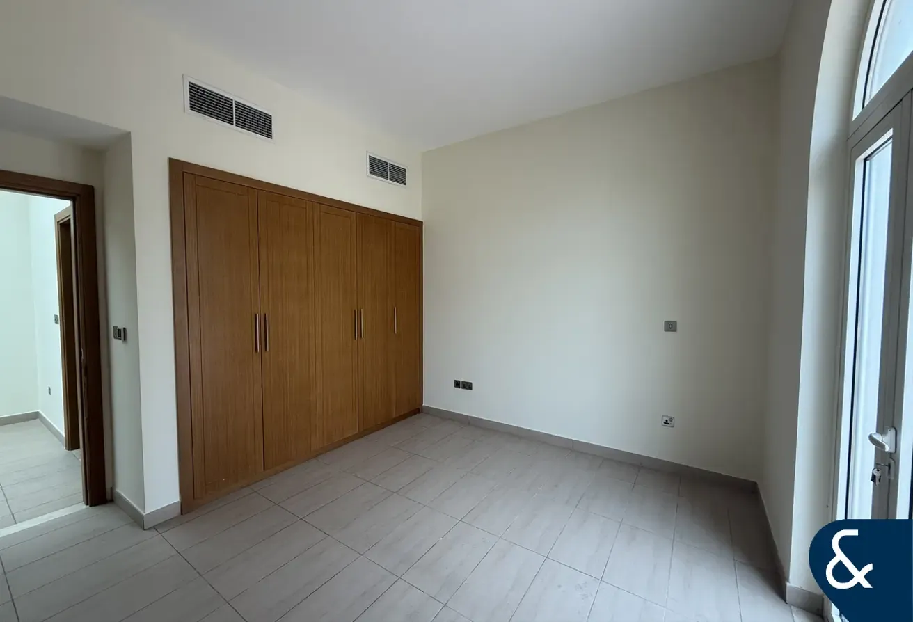 Private Pool | August | Unfurnished