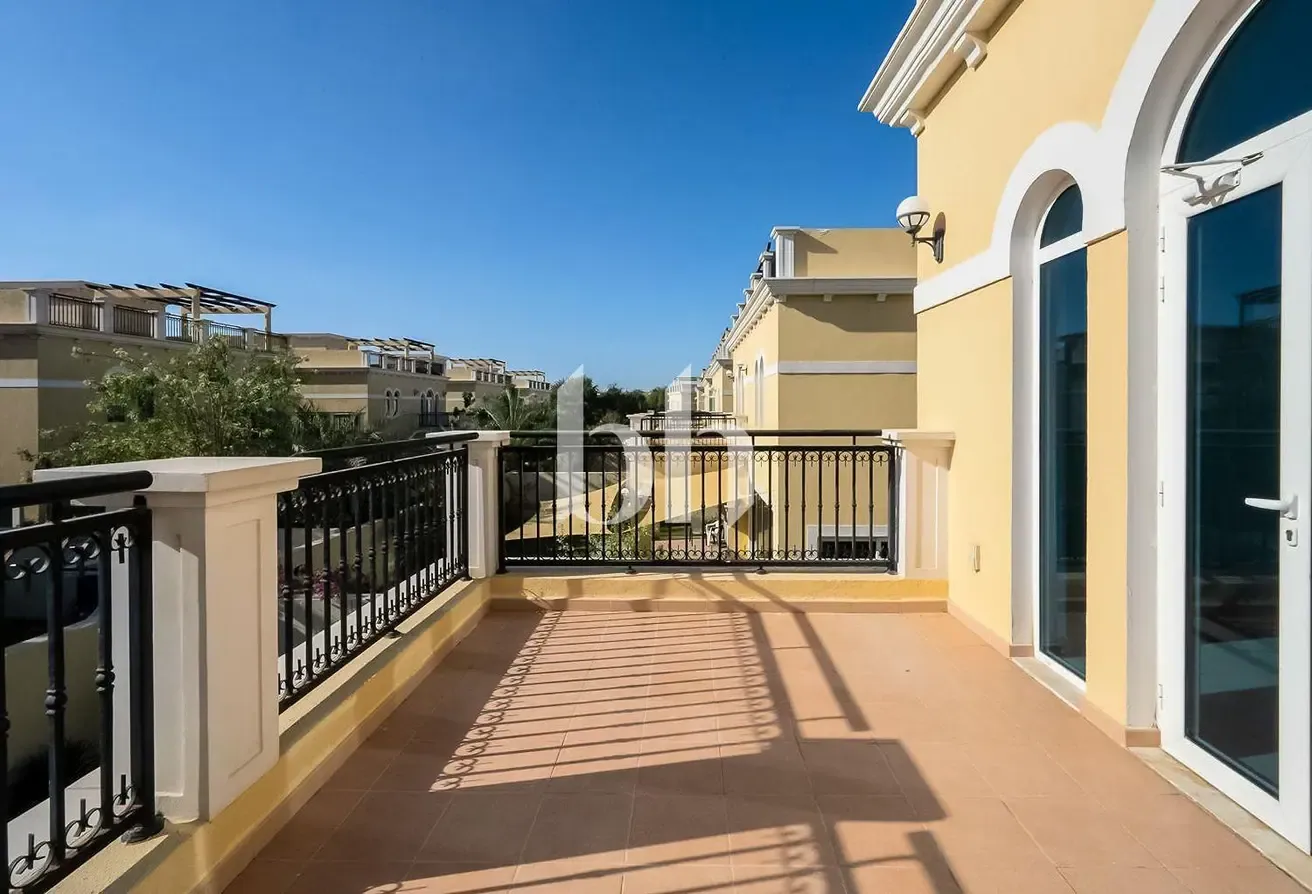 Corner Unit | Best Location | 4 bed plus maids