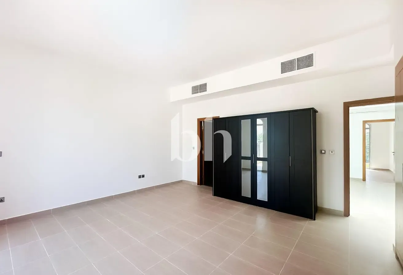 Corner Unit | Best Location | 4 bed plus maids