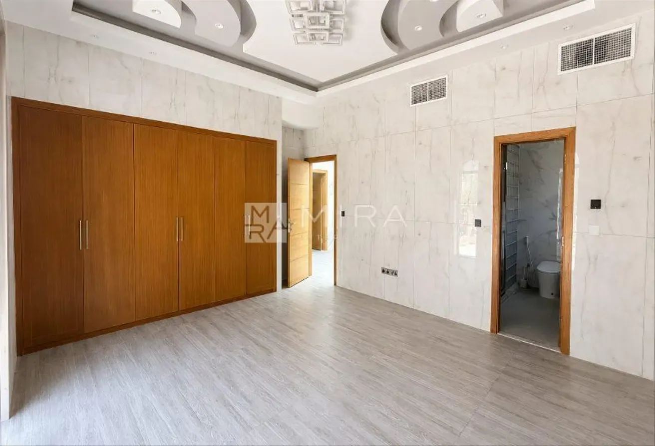 Unfurnished I Large Balcony I Well Maintained