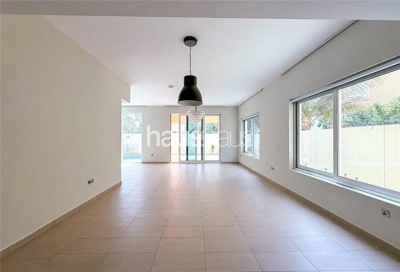 Plunge pool | Prime Location | Large Plot