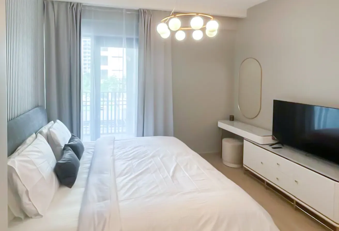 Vacant | Highly Furnished | Lagoon Access