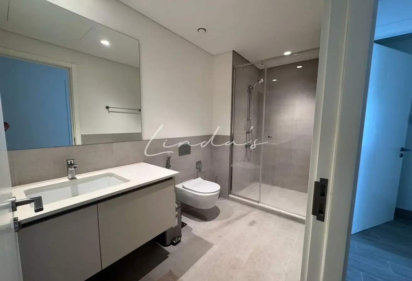 Fully Furnished | Vacant | Community View