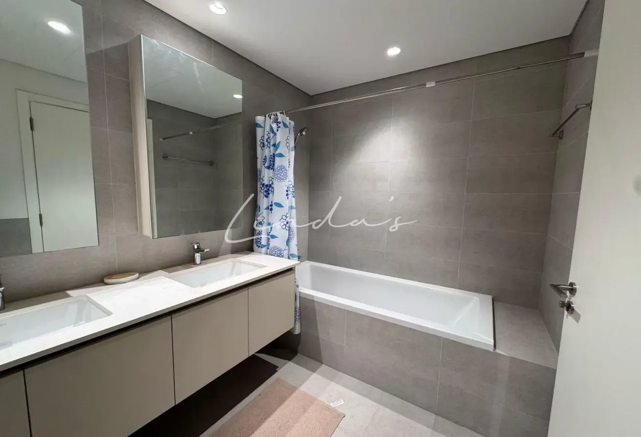 Fully Furnished | Vacant | Community View