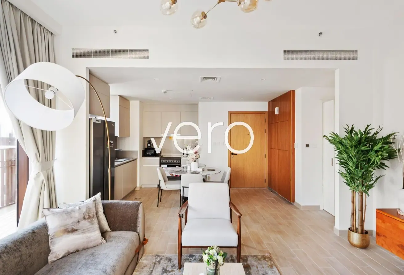 Contemporary 2BR | Beach Access | Vacant