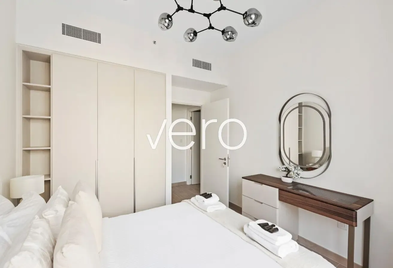 Contemporary 2BR | Beach Access | Vacant