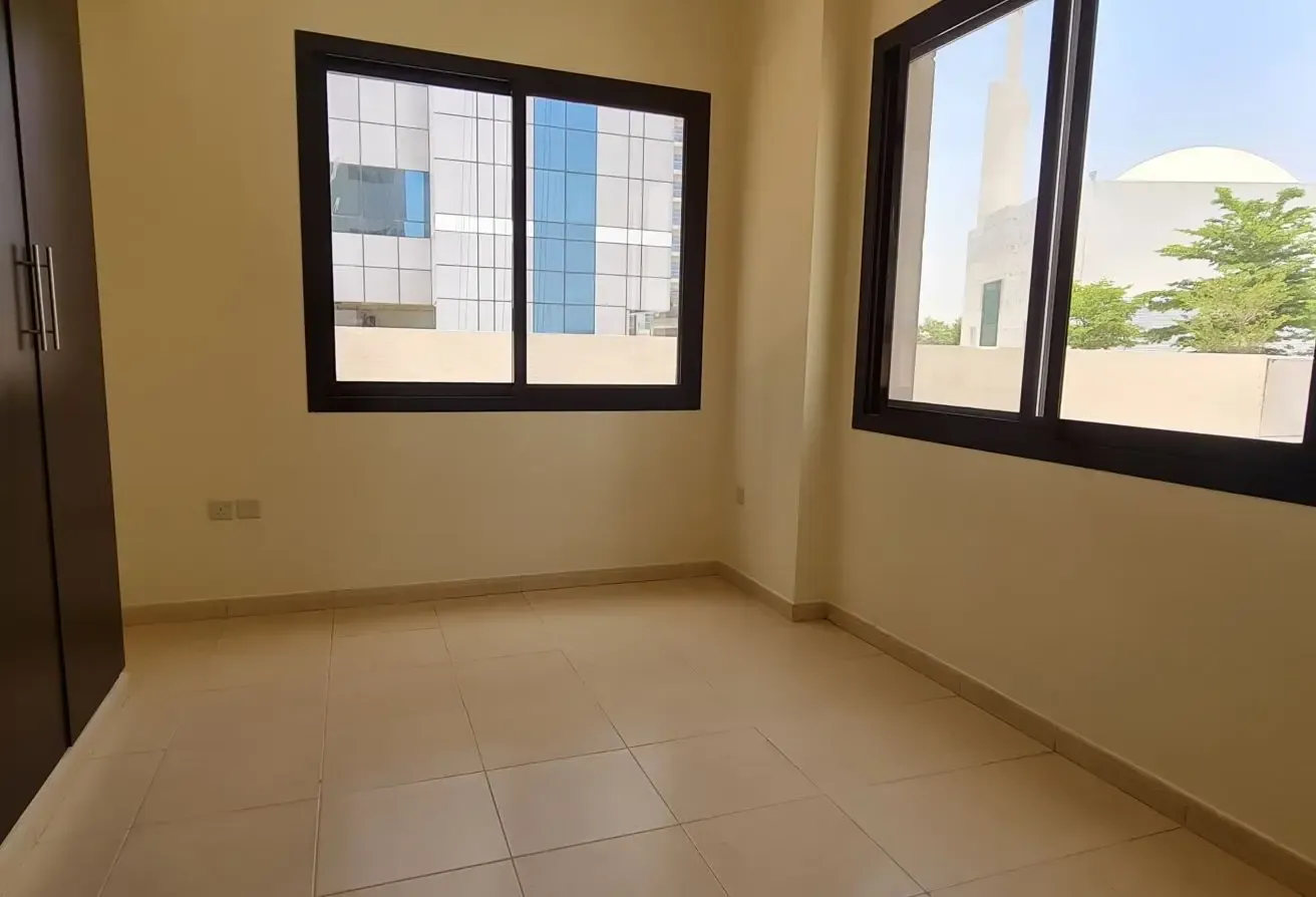3 BR Apartment in Dubai Silicon Oasis with Balcony