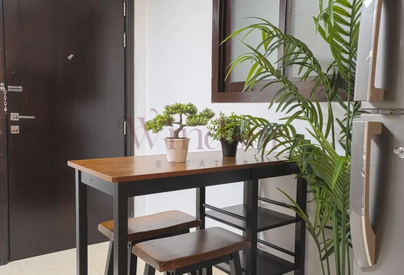 Fully Furnished | Pet Friendly | 12 Cheques