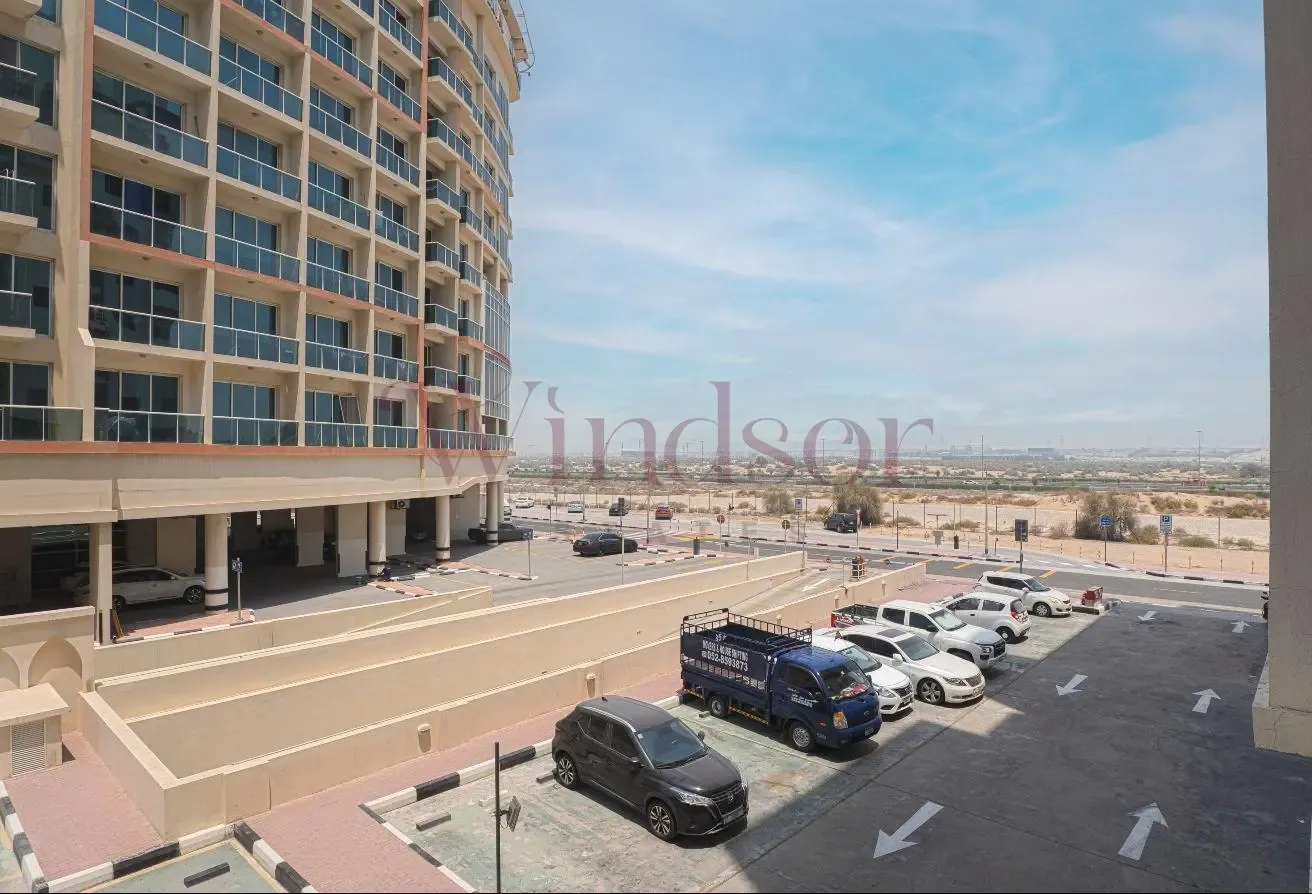 Fully Furnished | Pet Friendly | 12 Cheques