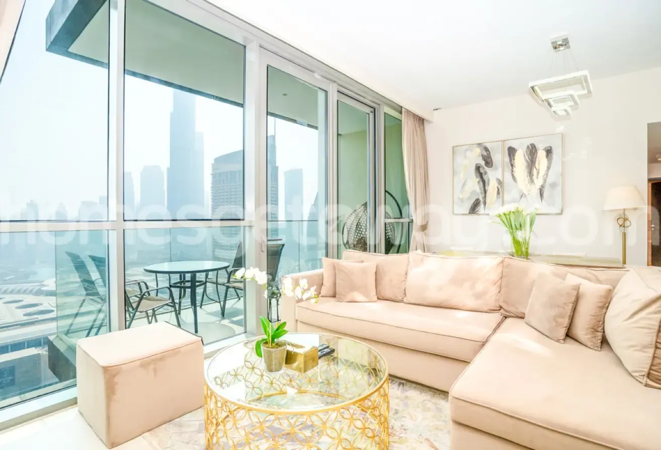 70% discounted 3BR+ Maid's Room| Availabe : Aug 29