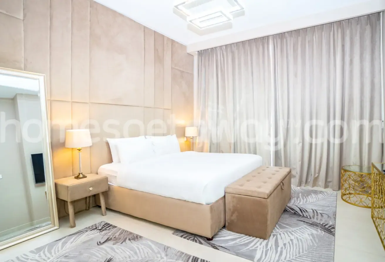 70% discounted 3BR+ Maid's Room| Availabe : Aug 29