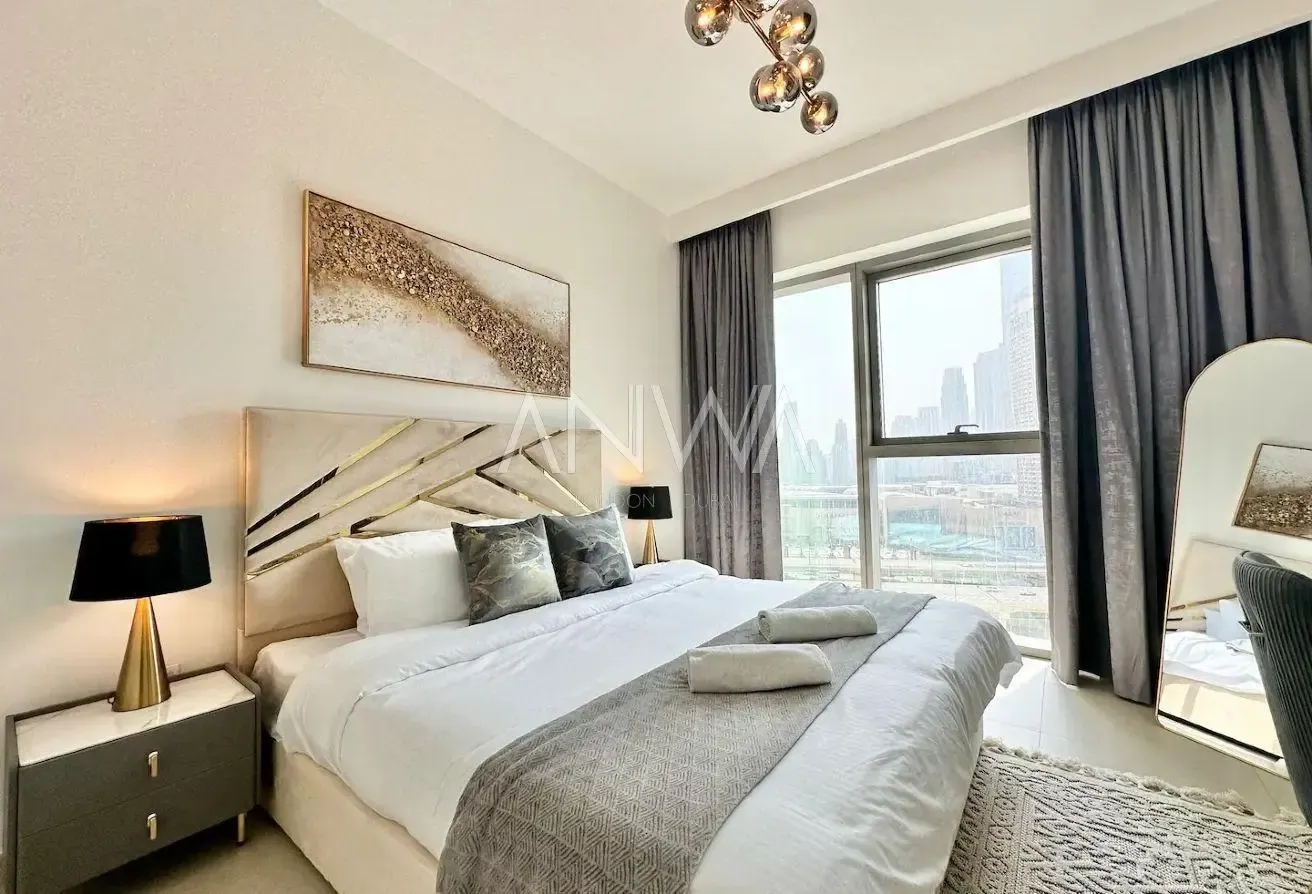 Spacious 3BR | Burj Khalifa & Dubai Mall View