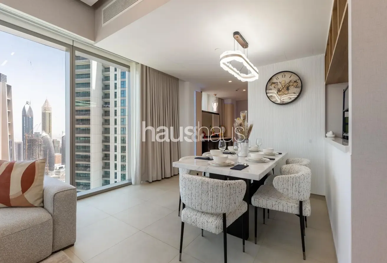 Luxurious 3BR | Burj Khalifa View | Maid’s Room