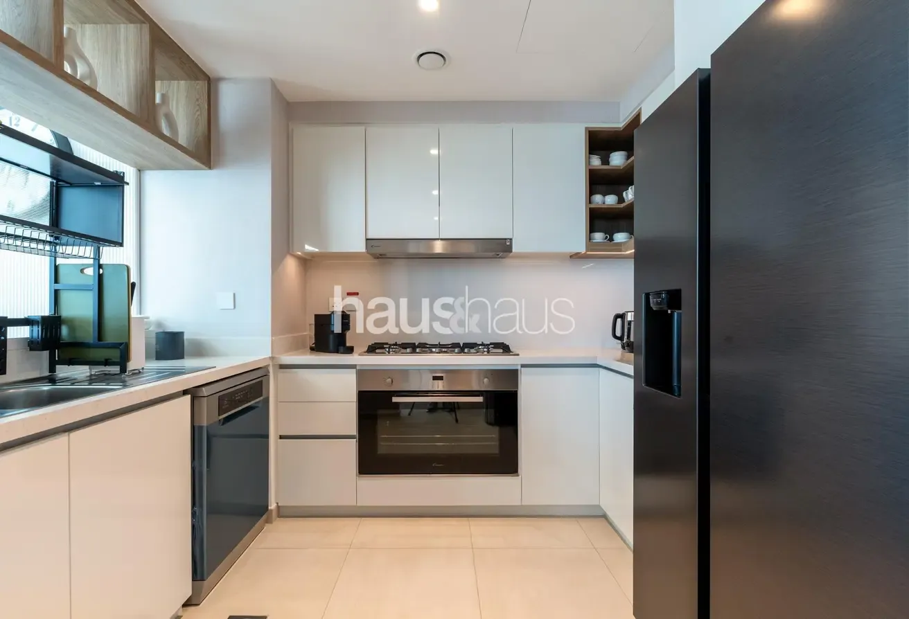Luxurious 3BR | Burj Khalifa View | Maid’s Room