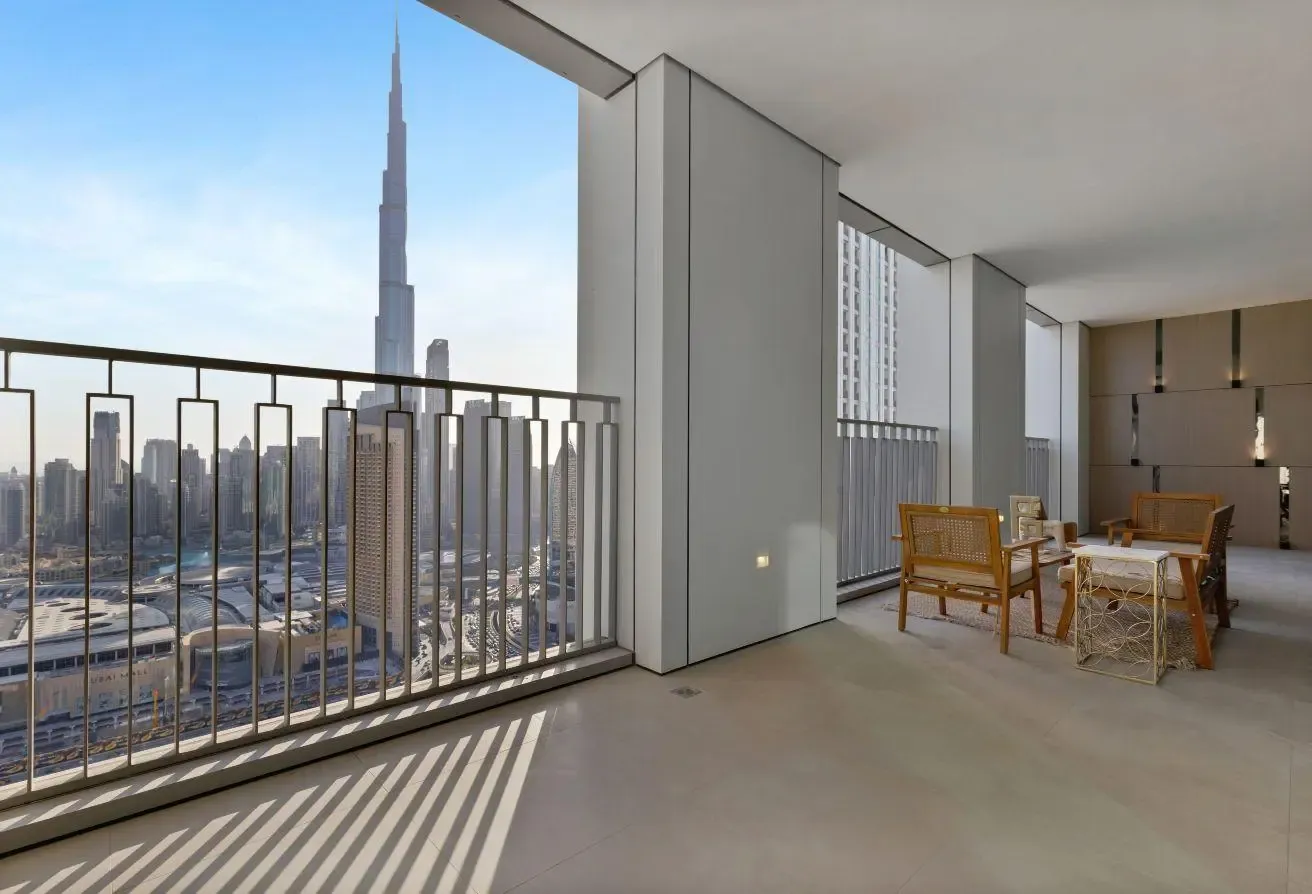 Burj and Fountain Views | 3 BDR + Maids