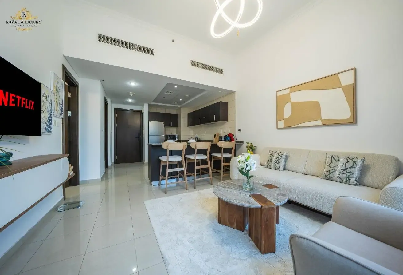 Low Floor | Pool View | All Bills Inclusive