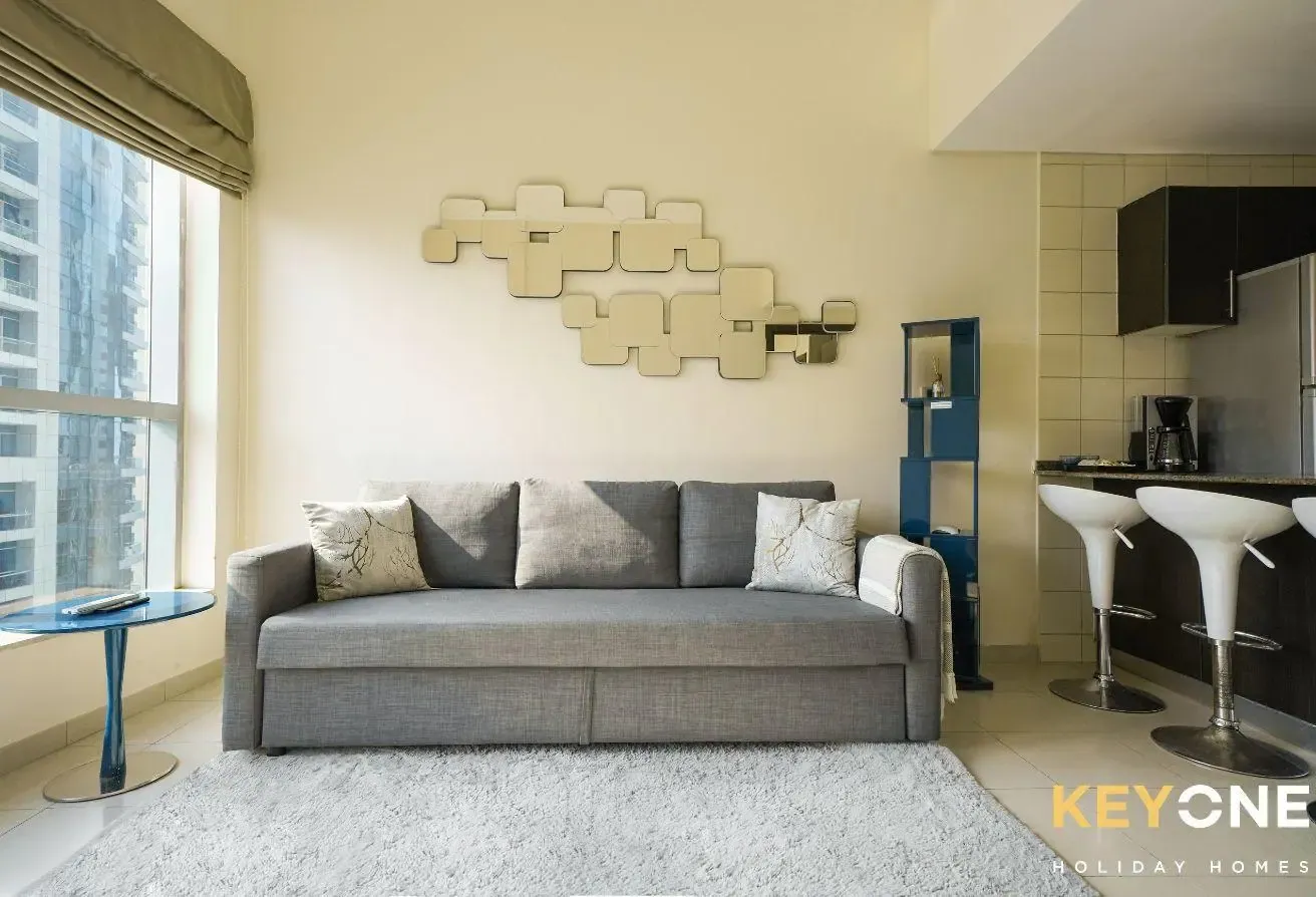 Contemporary 1BR with Full Marina View