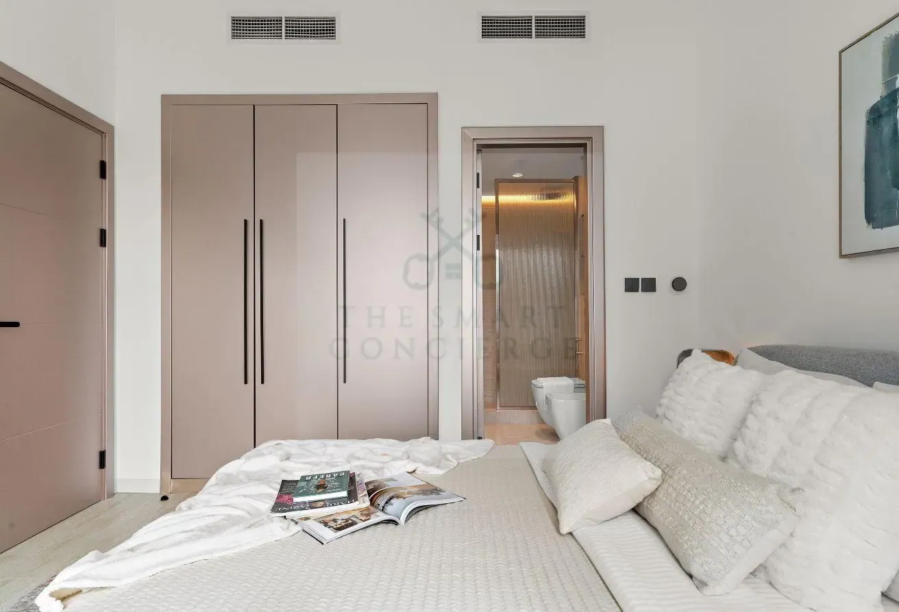 Curated & fully Upgraded 1 BR with Marina view!
