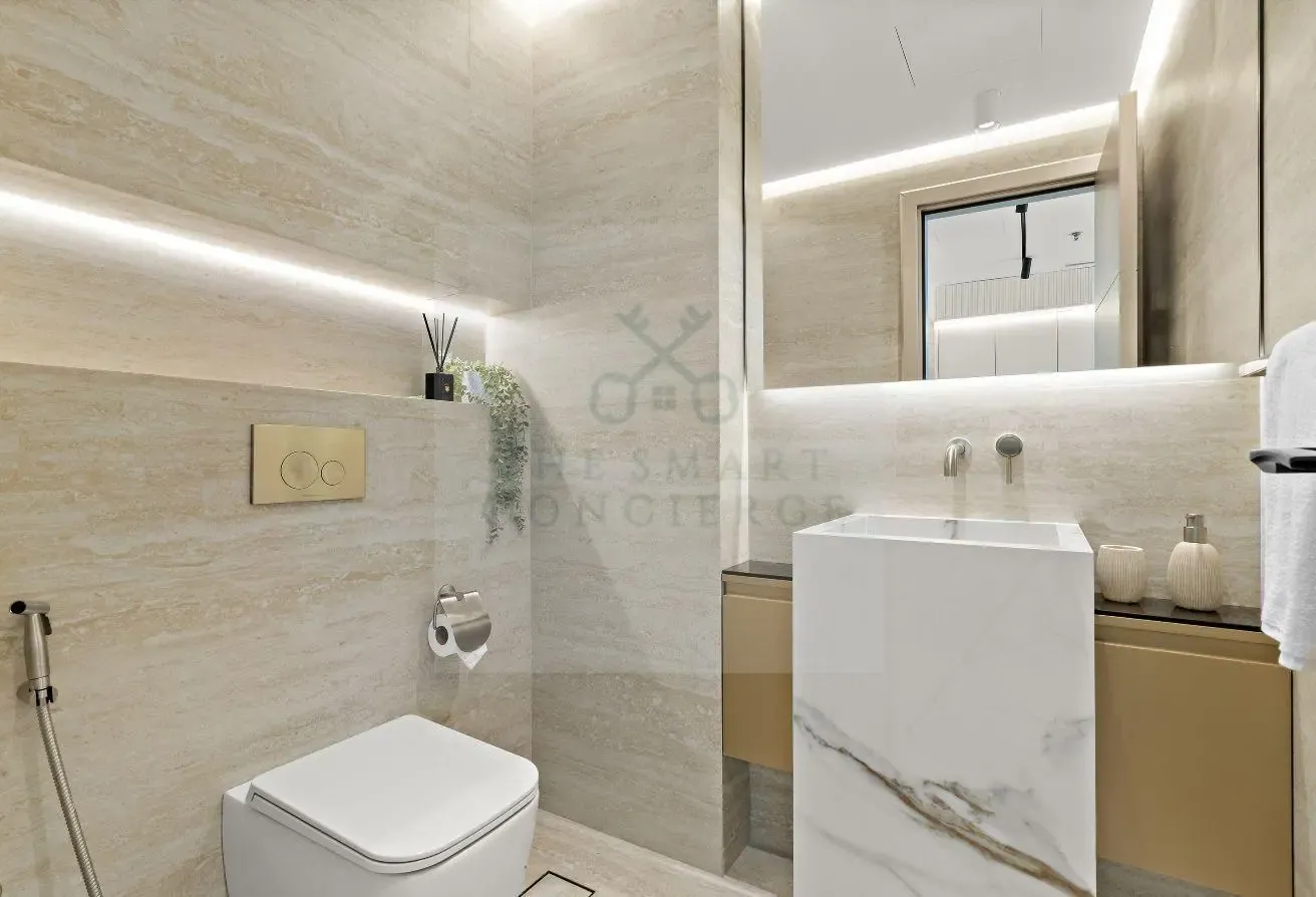 Curated & fully Upgraded 1 BR with Marina view!