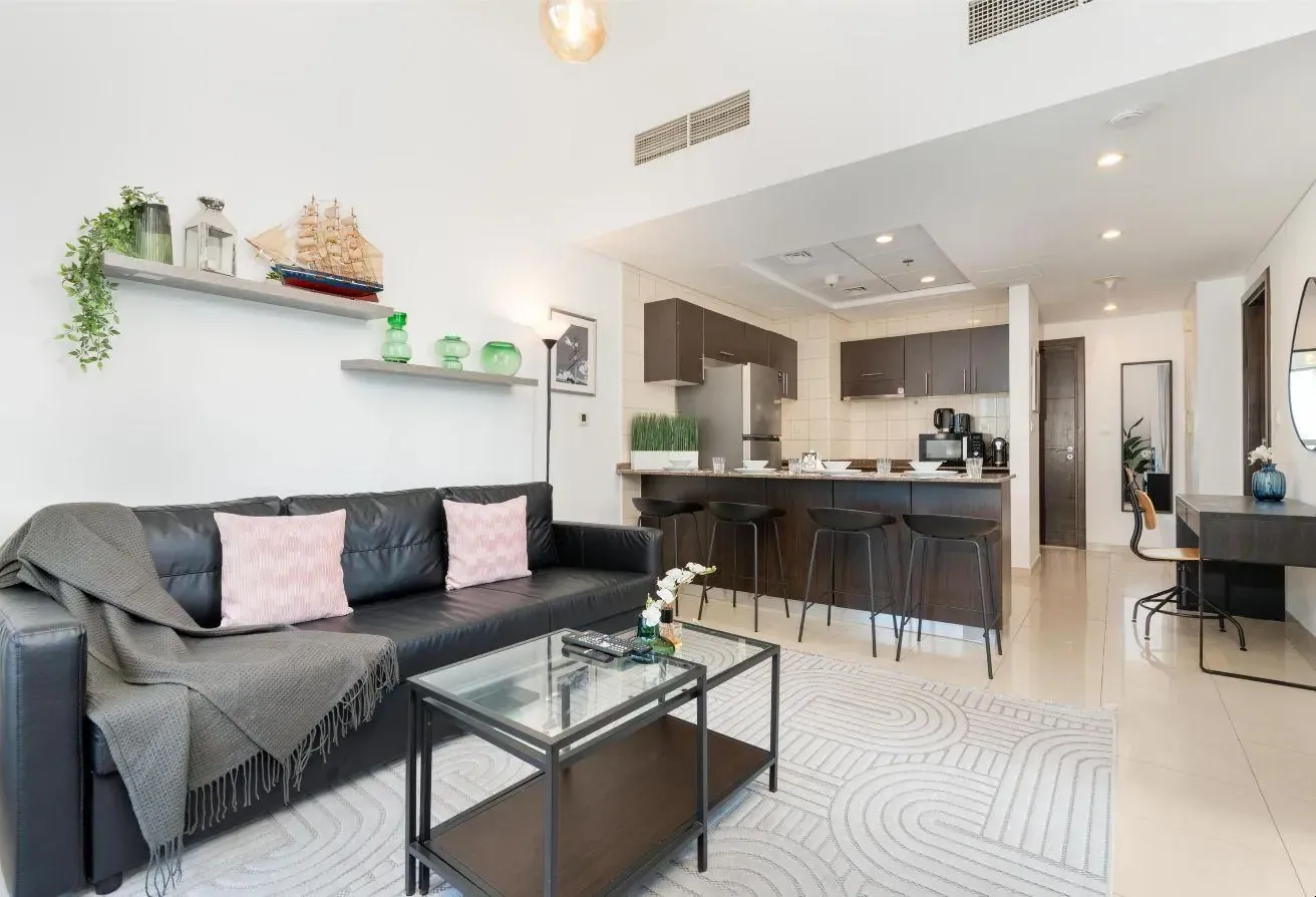 1BR Marina Views High Floor Near Jumeirah Beach