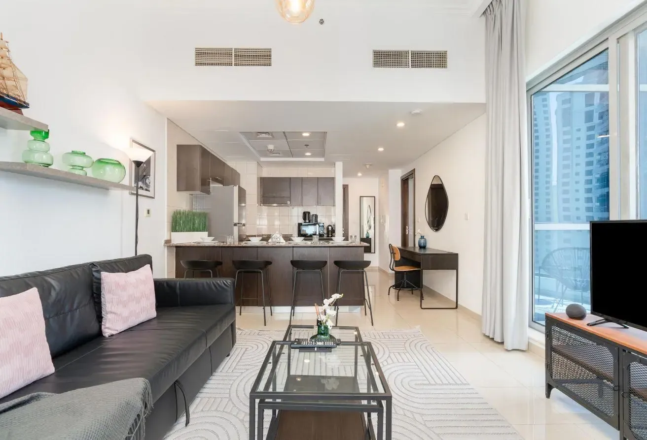 1BR Marina Views High Floor Near Jumeirah Beach