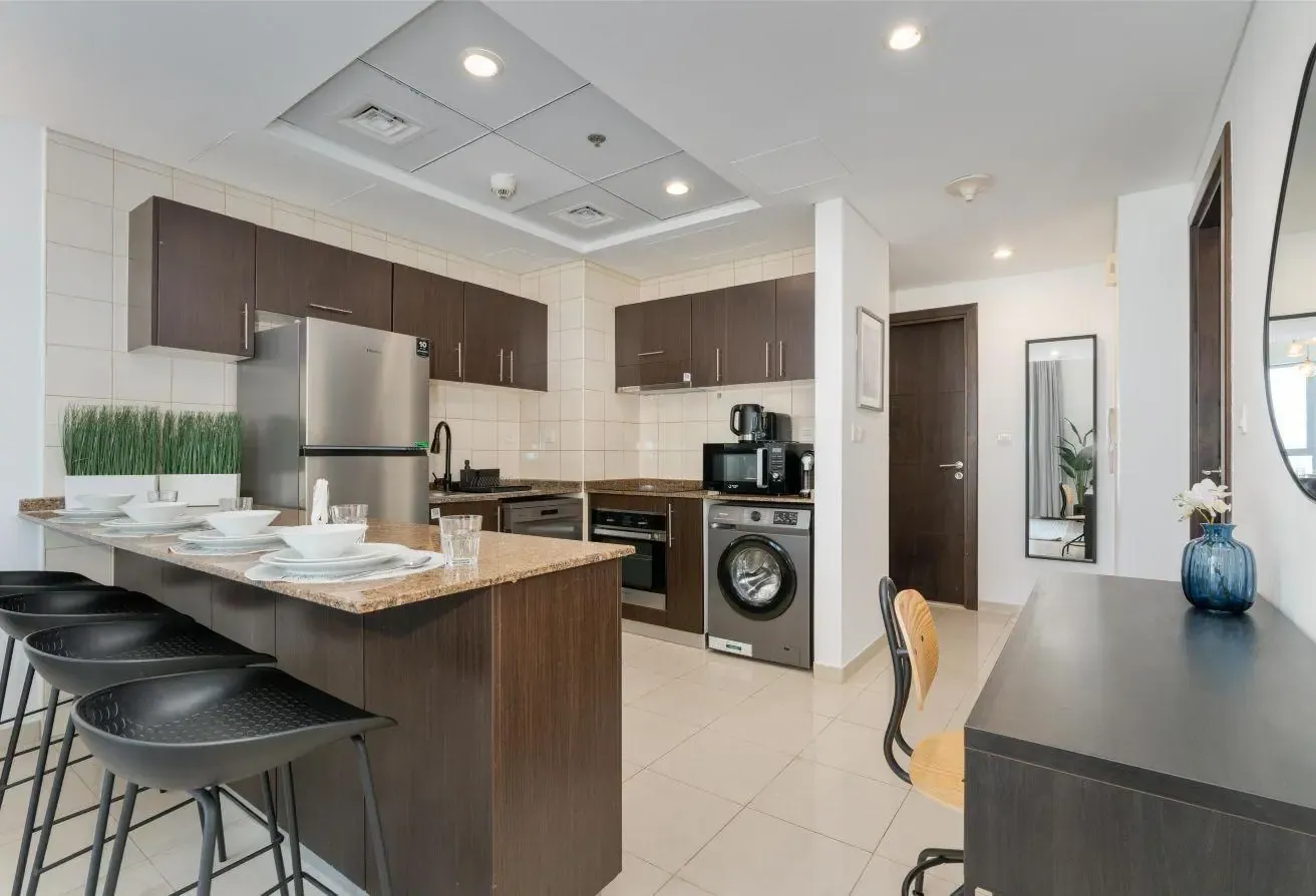 1BR Marina Views High Floor Near Jumeirah Beach