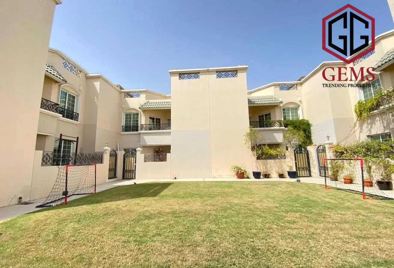 HIGH QUALITY | SHARED POOL | GARDEN | SPACIOUS