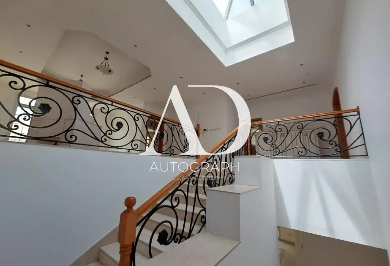 4 Bed Villa | Shared Pool | Gym | Prime Location