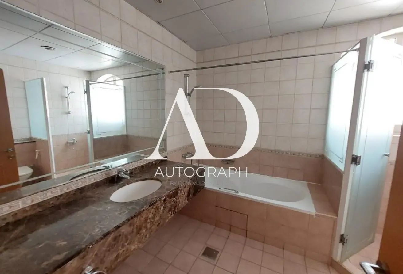 4 Bed Villa | Shared Pool | Gym | Prime Location