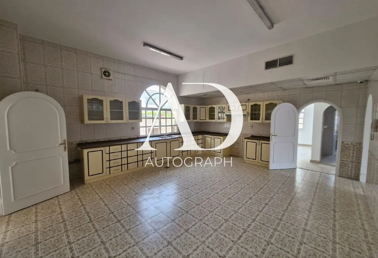 Independent Villa | 4 Bed | Private Pool | Garden
