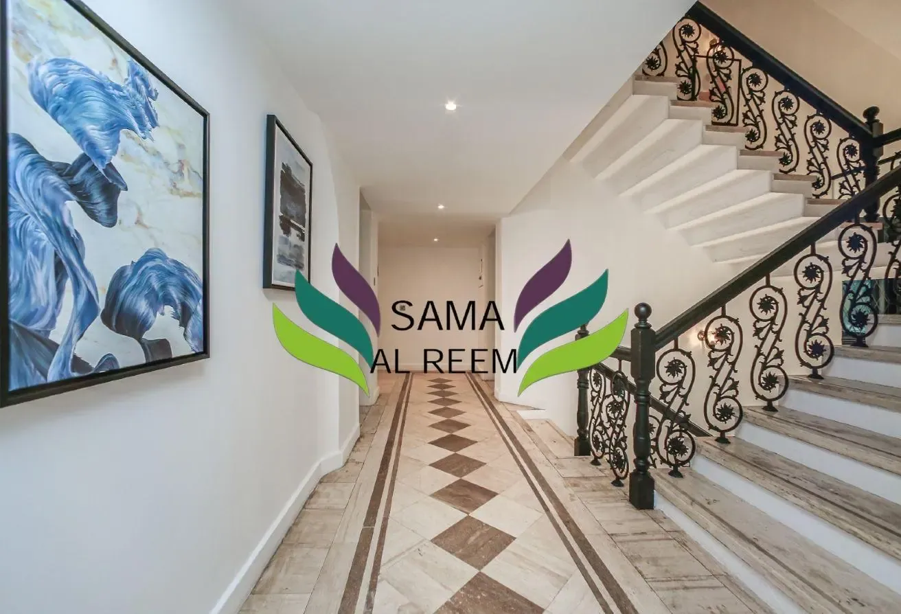 Upgraded | 4 Bed + Maid Compound Villa| Furnished