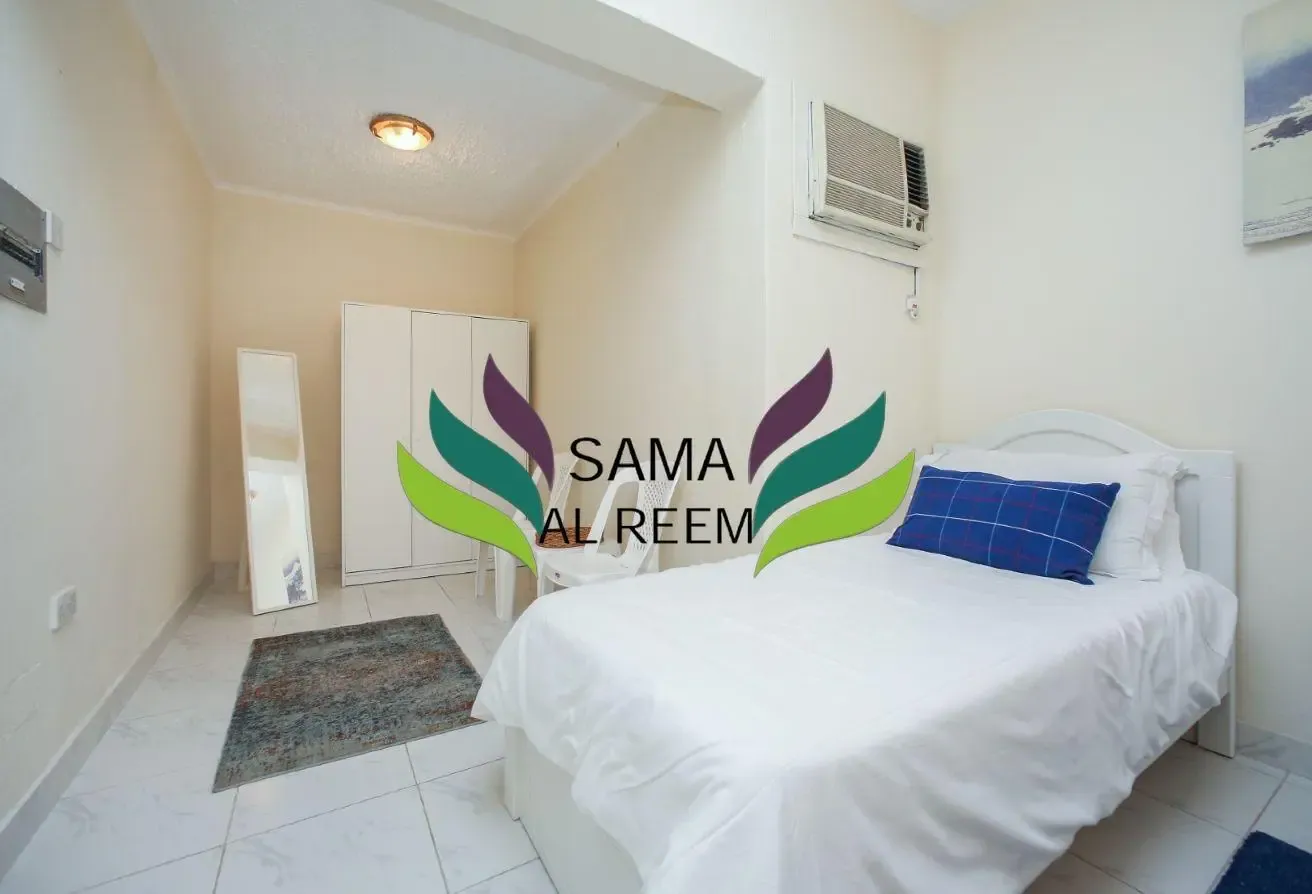 Upgraded | 4 Bed + Maid Compound Villa| Furnished