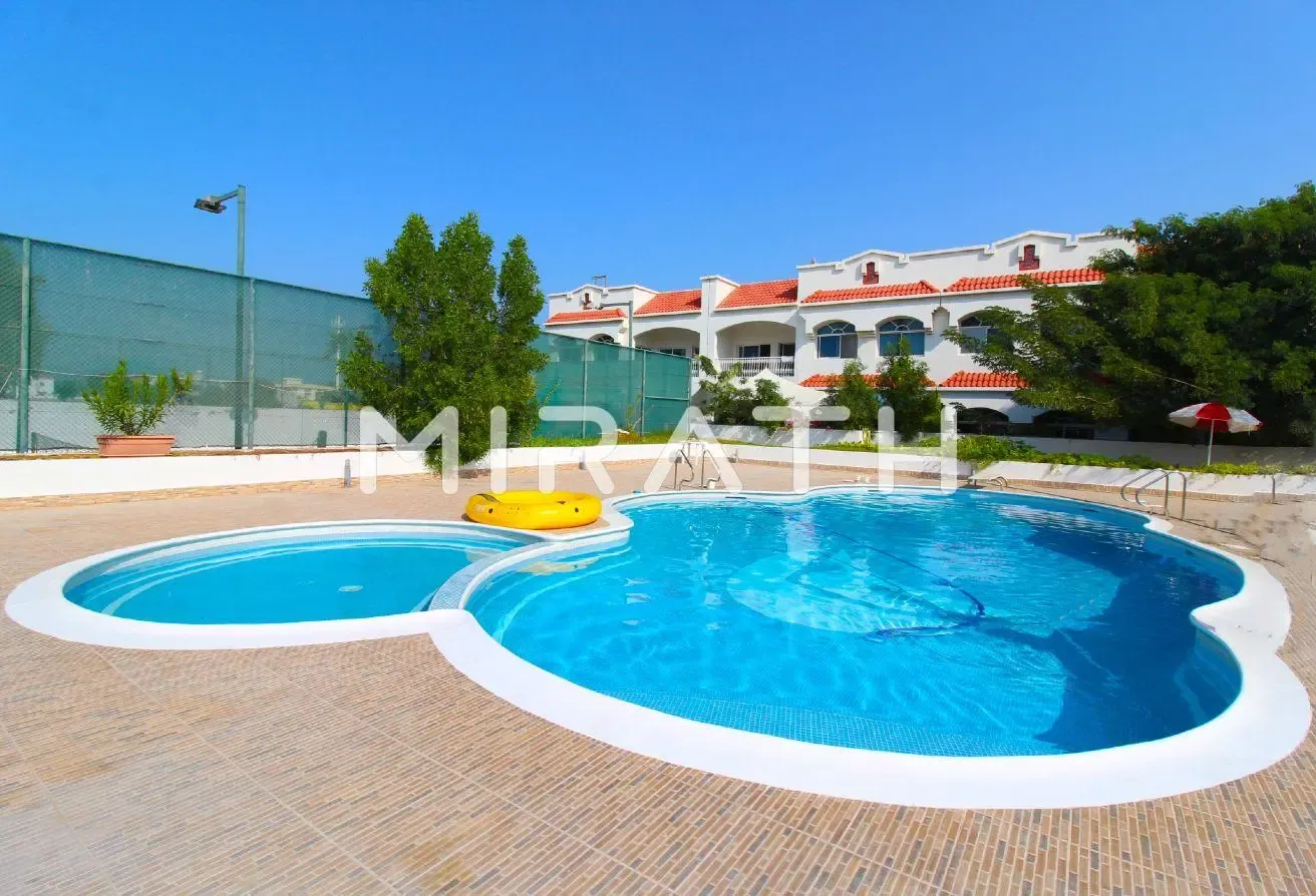 WELL BUILT VILLA | PRIVATE GARDEN | MAID'S ROOM