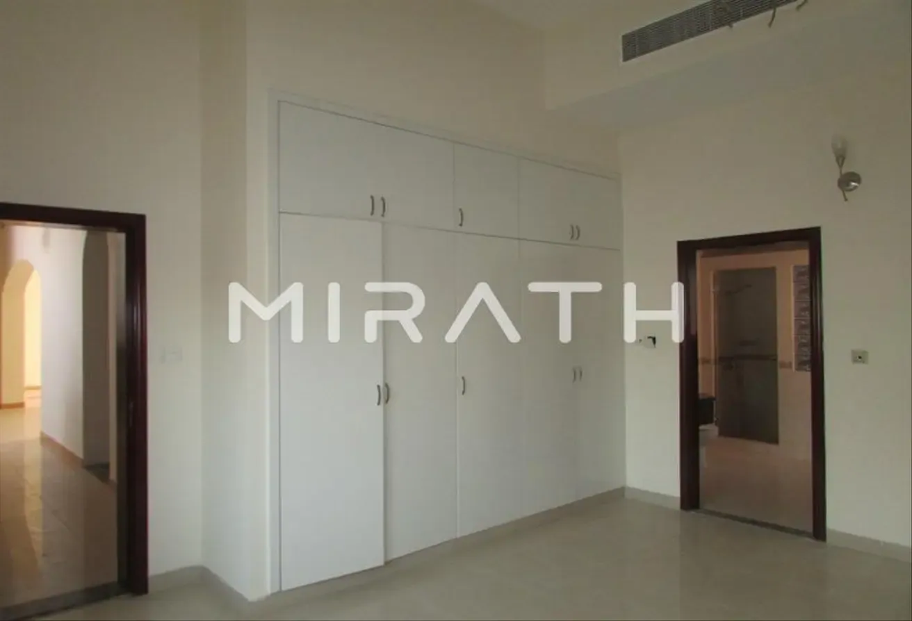 Bright 4BR Compound Villa | Shared Pool | Garden