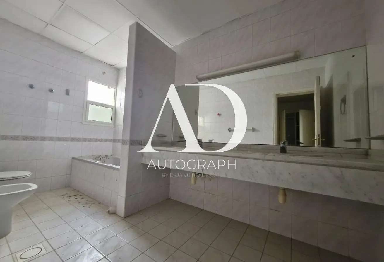 Renovated Kitchen Cabinets | New WCL Private Pool