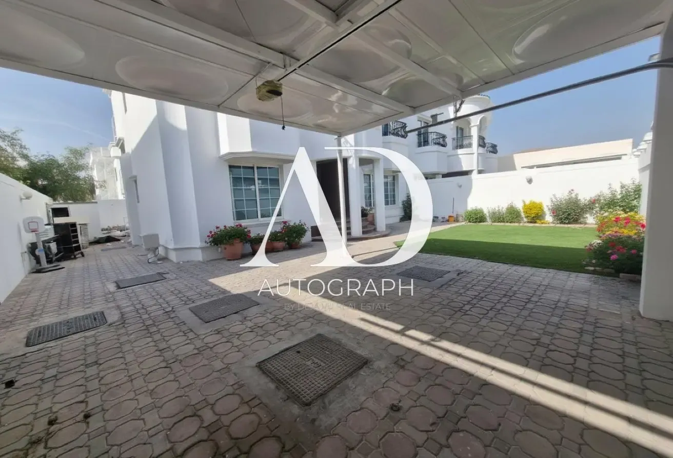 Renovated Kitchen Cabinets | New WCL Private Pool