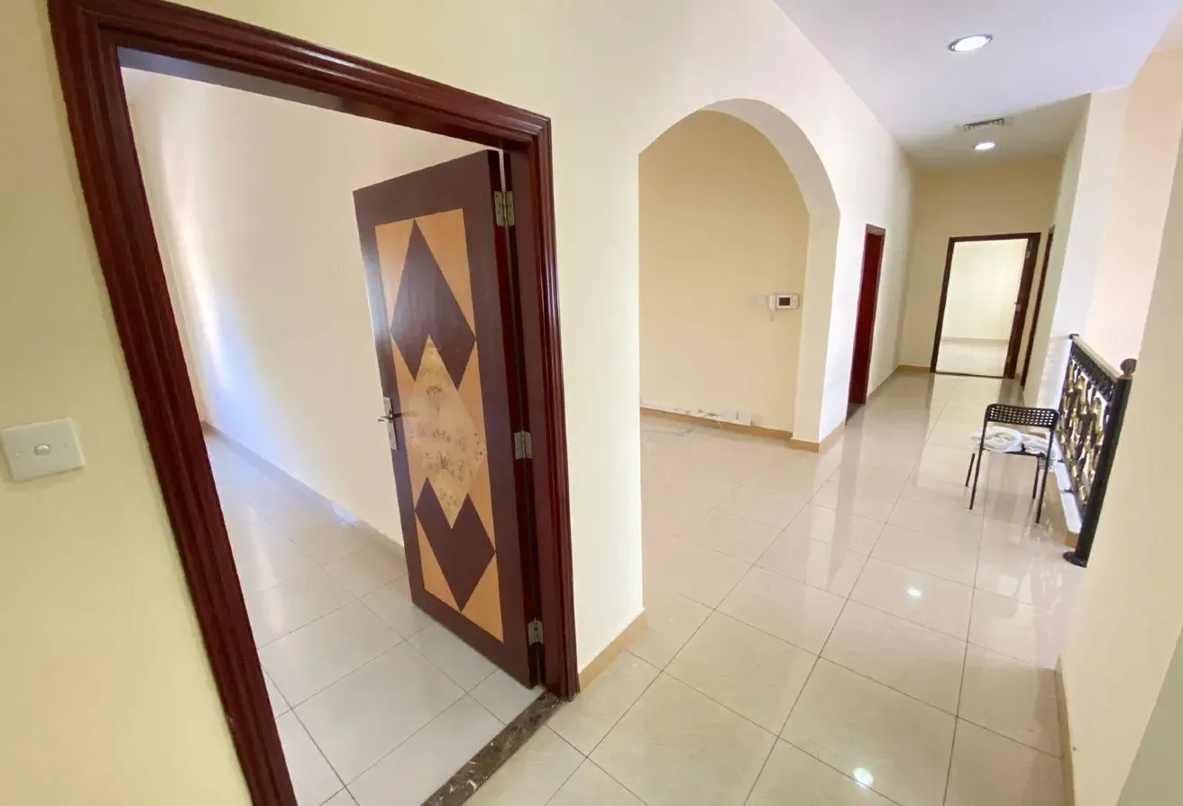 4 BR Villa with Private Garden in Al Safa