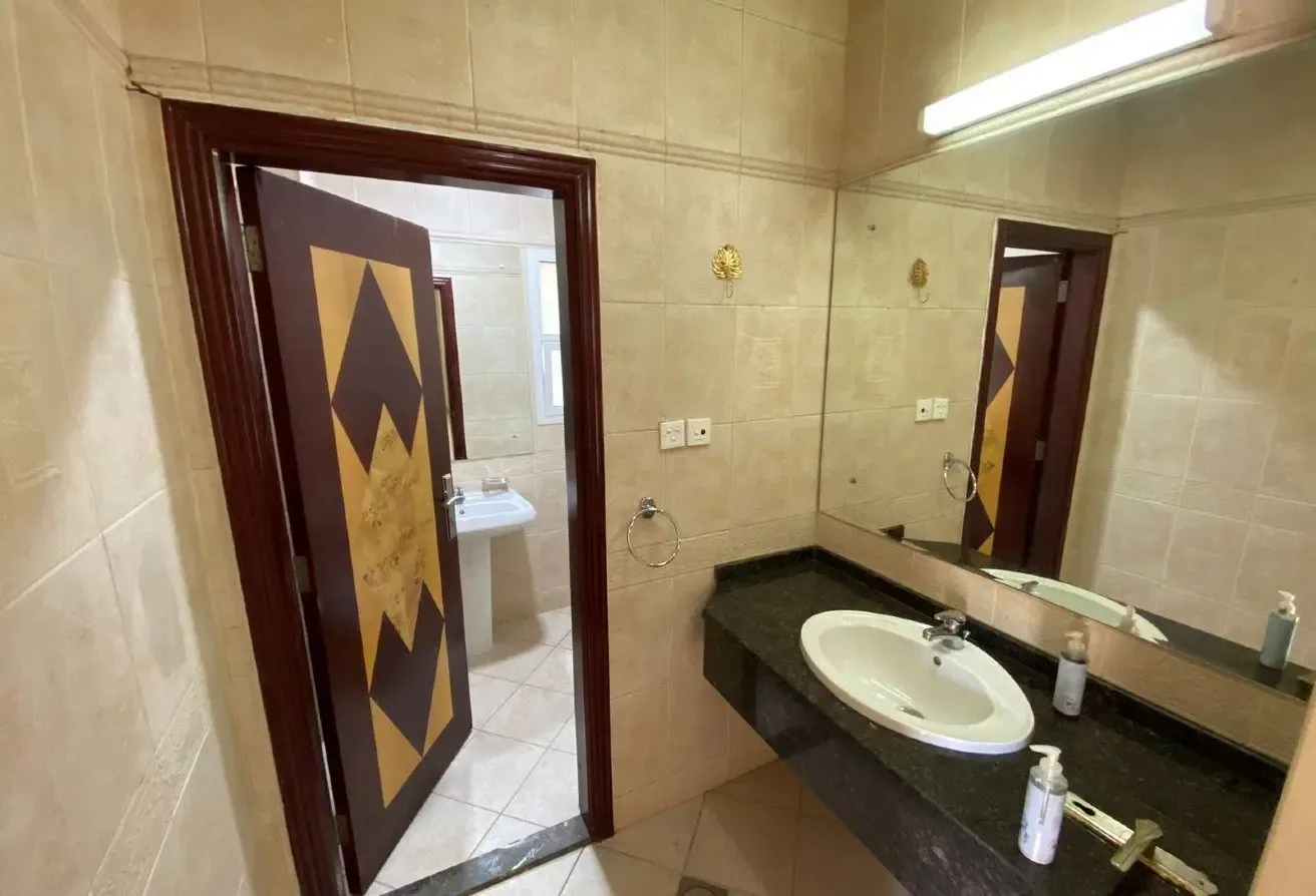 4 BR Villa with Private Garden in Al Safa