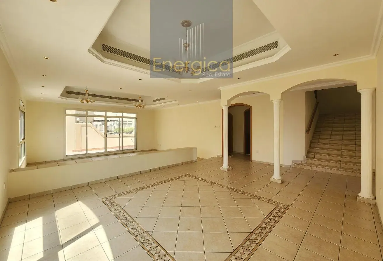 Spacious 4BR Villa | Shared Pool | Garden