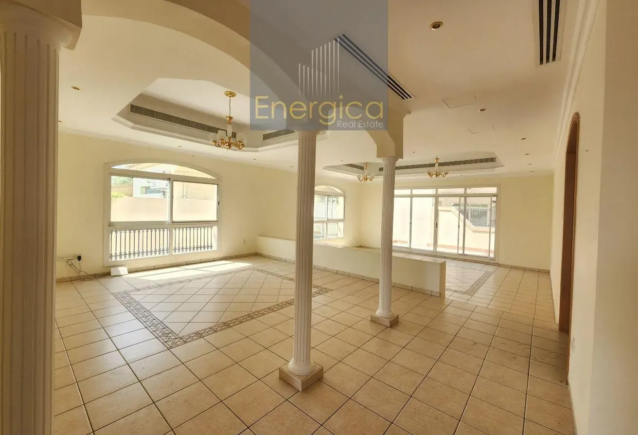 Spacious 4BR Villa | Shared Pool | Garden